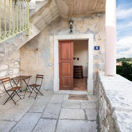 ורסאר Old Town Studio And Apartment מראה חיצוני תמונה