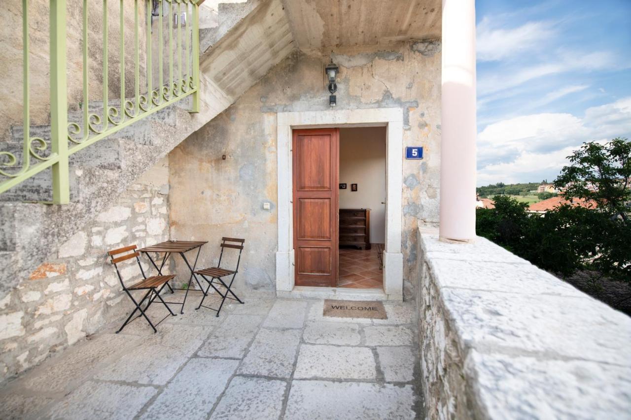 ורסאר Old Town Studio And Apartment מראה חיצוני תמונה